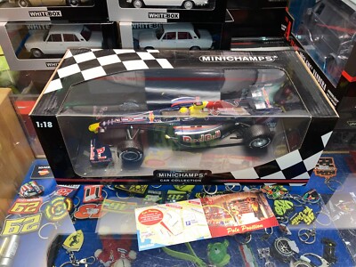 150090114 MINICHAMPS 1:18 RED BULL RB5 WEBBER CHINESE GP 2009 L.E. 1104 PCS RARE