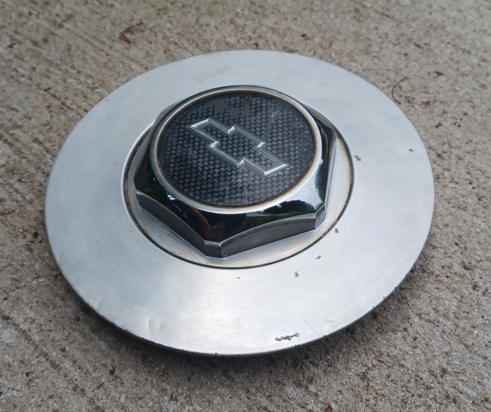 Tapa central Chevy Malibu o Monte Carlo 1998-2007 parte # 9592363 01 Foto 2 de 3