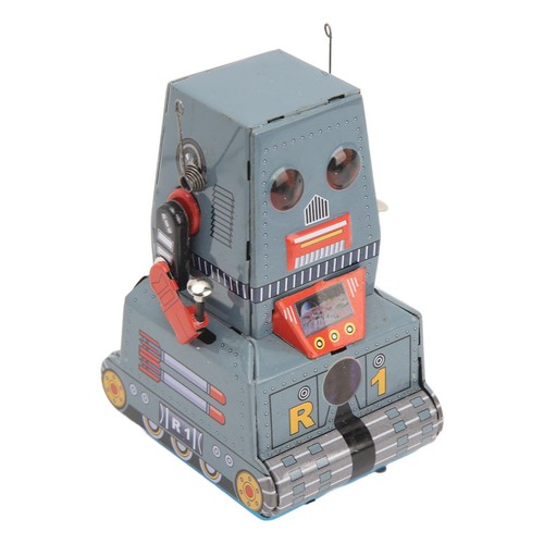 Wind Up Robot Toy Tinplate Classic Retro Clockwork Vintage Toy Photography BA - Picture 10 of 22
