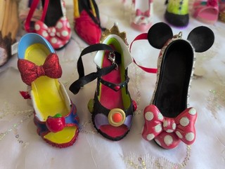 Disney Parks Runway Shoe Ornament Lot Minnie Mouse Evil Queen Snow White