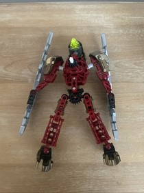 LEGO set 8811 Toa Lhikan & Kikanalo Titans Bionicle 100% complete & book