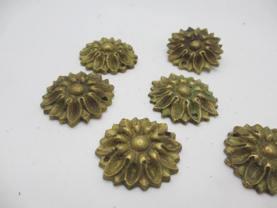 Victorian Brass Ormolu Furniture Hardware Mount French Flower Antique - £4each - Image 4 of 4