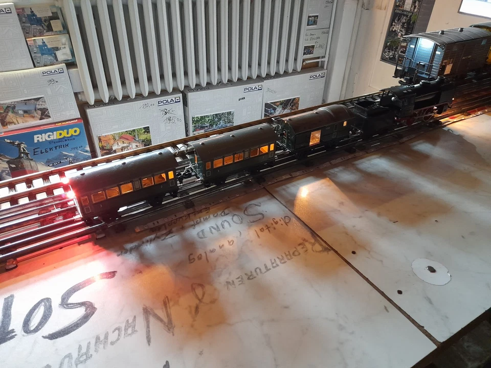 MÄRKLIN Spur 0 antik/überholt  elektrisches  BLECHSPIELZEUGEISENBAHN - STARTSET - Bild 2 von 4