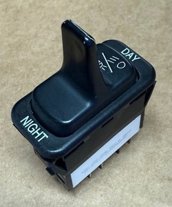 PETERBILT Day/Night Lights Rocker Switch 16-07418-2G3GPR1D32