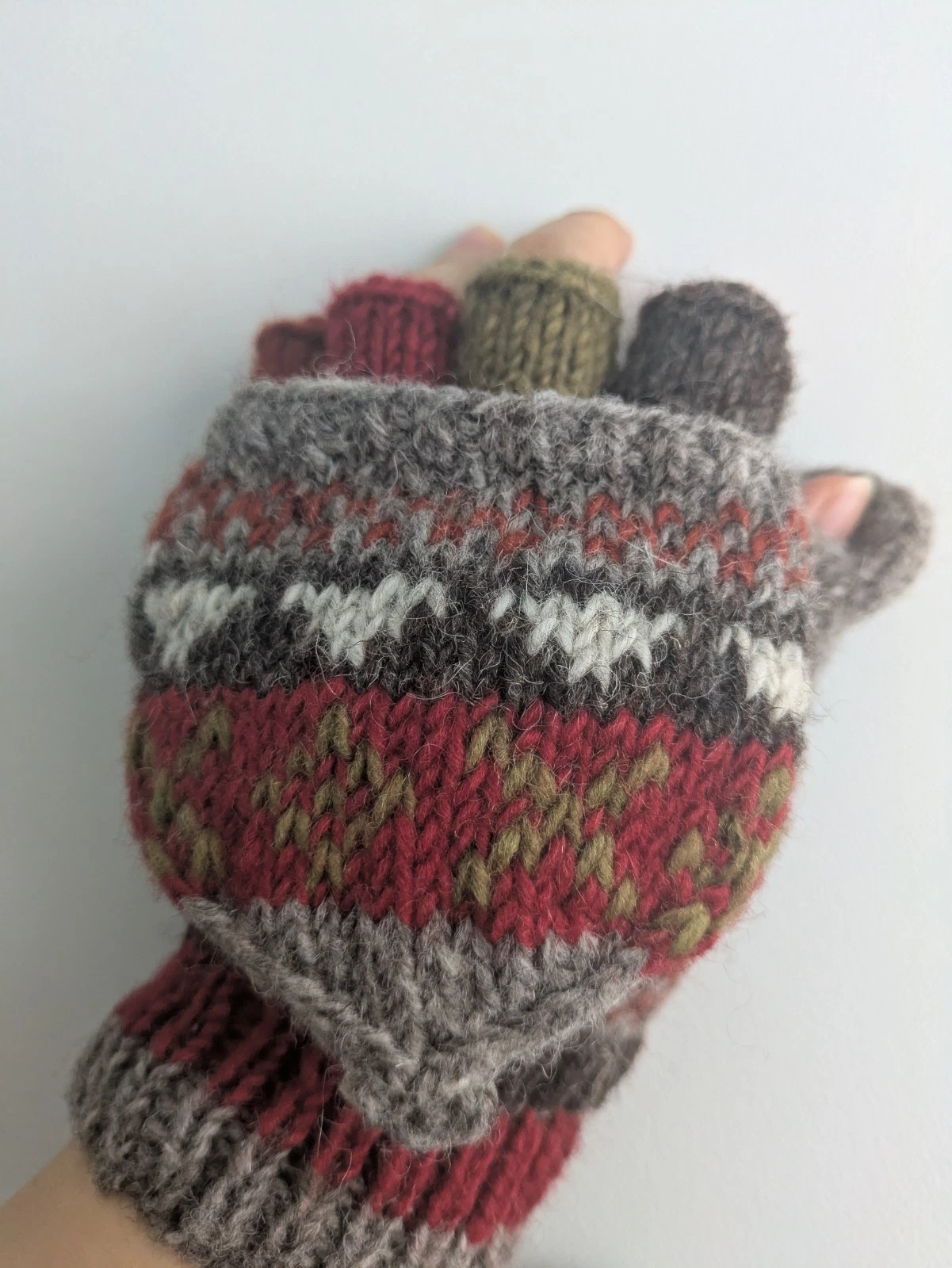 Handknitted 100% outer Wool Colourful Warm Nordic Phone friendly Gloves Mittens