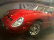 1/18  Hot Wheels Ferrari 250 GTO 421182