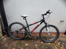 Trek MT220 Mountain Bike Unisex 24 Wheels 21 Speed Disc Brakes