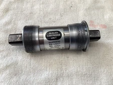 Shimano BB-UN51 Bottom Bracket Triple 73 Shell Square Taper 113x73