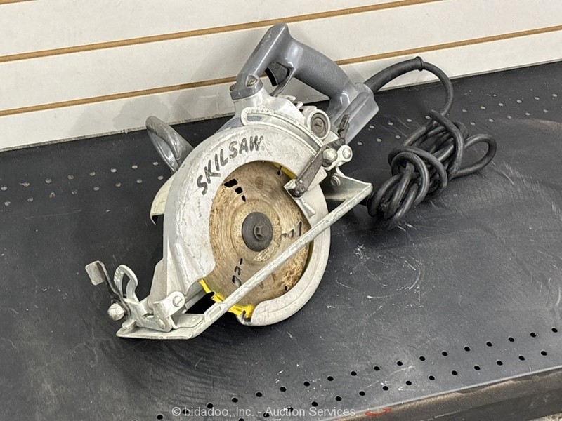2022 Skilsaw SHD77 7-1/4" Corded Electric Handheld Circular Framing Saw bidadoo