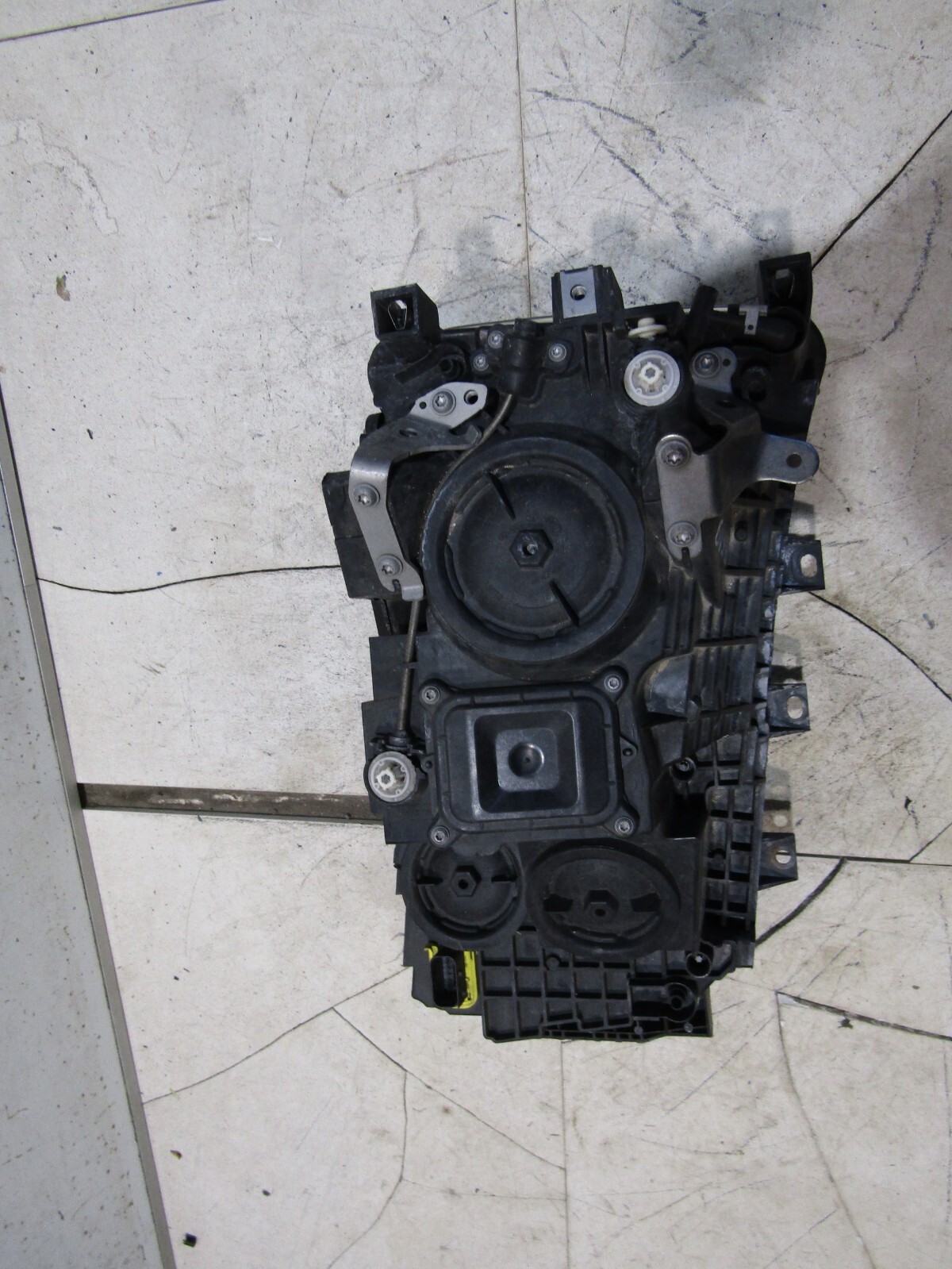 Scania L P G R S Front Left Headlight H7 Genuine P/N 2674388 REF 