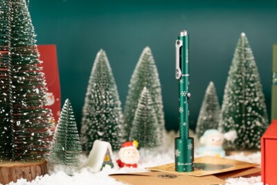 Olight Open Glow LED機能付多機能ペン スノーフレークグリーン Olight