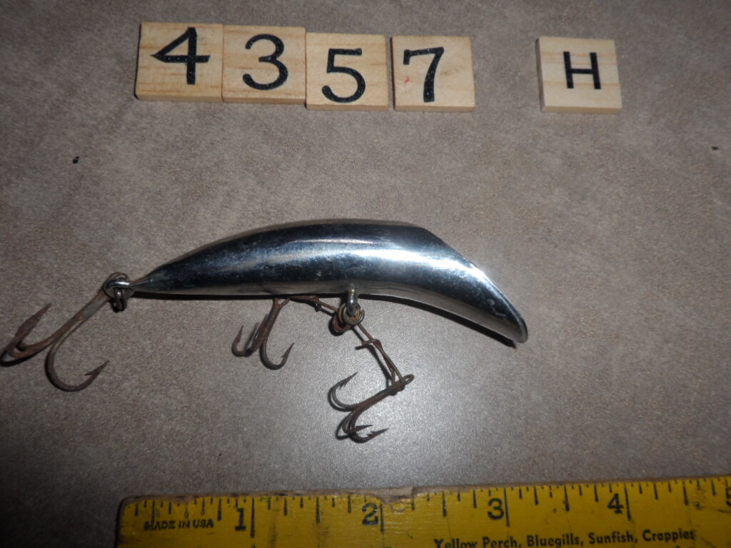 T4357 H ALL METAL CANADIAN WIGGLER FISHING LURE eBay