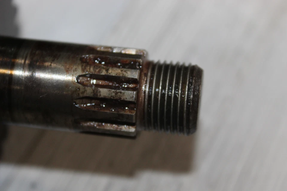 Suzuki Quadrunner 185 Lt185 1984 motor 2x4 transmisión engranajes tranny Foto 2 de 4