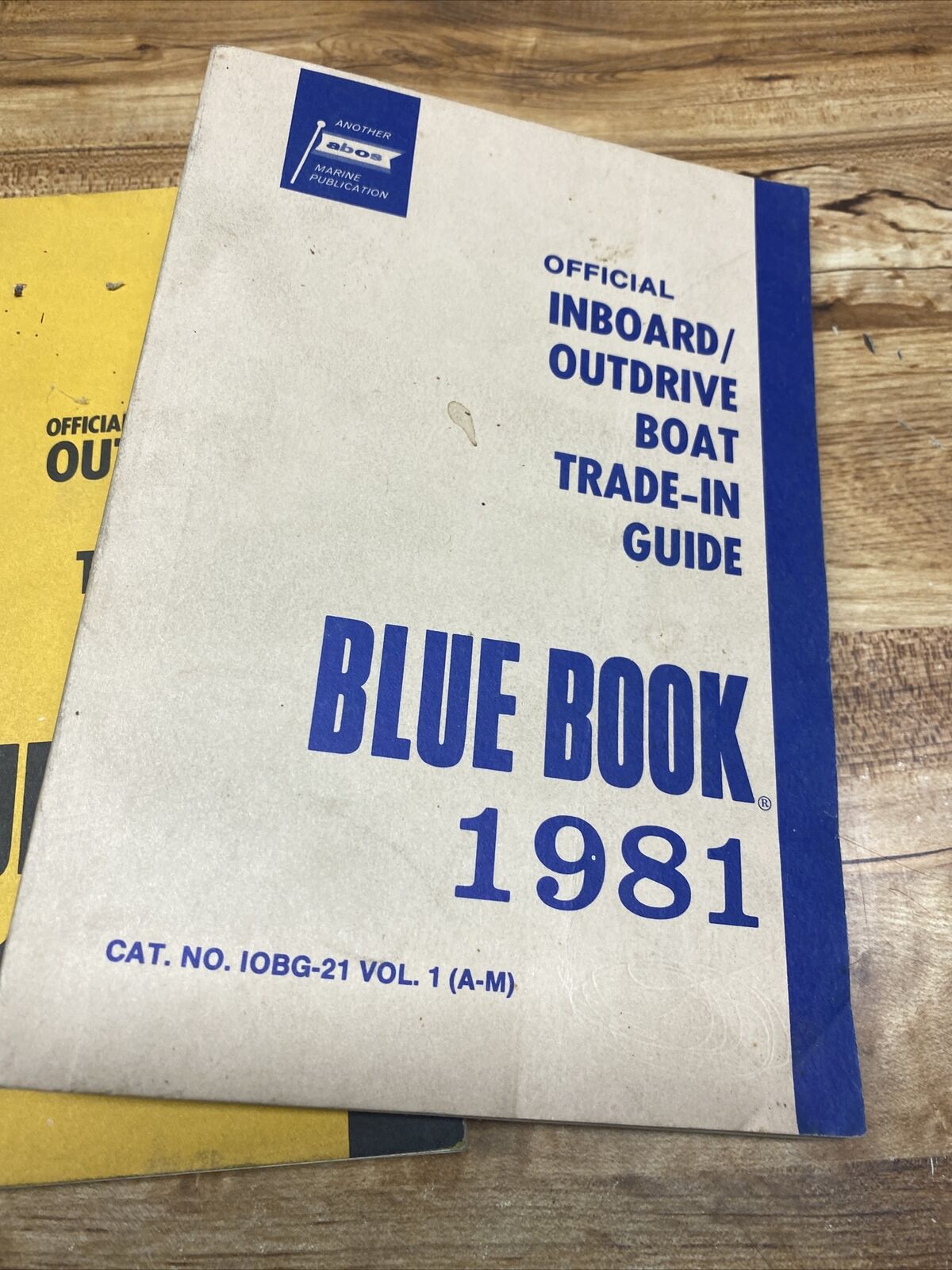 1981 LOT of Vintage Blue Book Official, Outboard Motor Trade In Guide