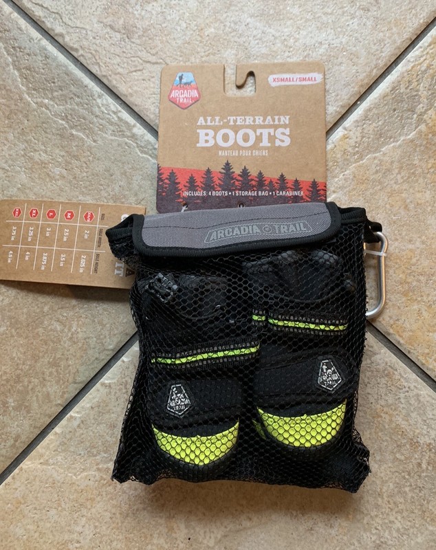 NWT Arcadia Trail All Terrain Dog Boots w Storage Bag Size XSmall/Small