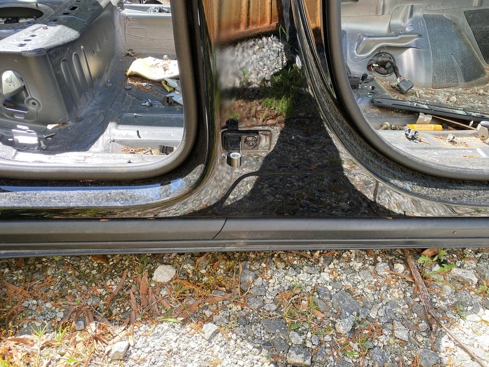 2015 - 2018 PORSCHE CAYENNE 958.2 OEM RIGHT ROCKER PANEL *STRUCTURE CUT* Foto 4 de 4