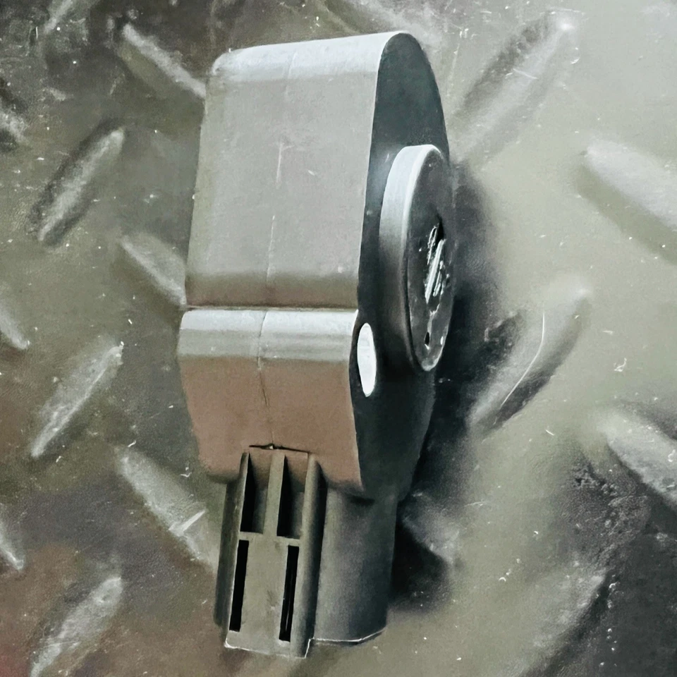 NUEVO Sensor de posición del acelerador Cummins 3970085 APPS para 98-07 Dodge RAM 2500 3500 Foto 3 de 4