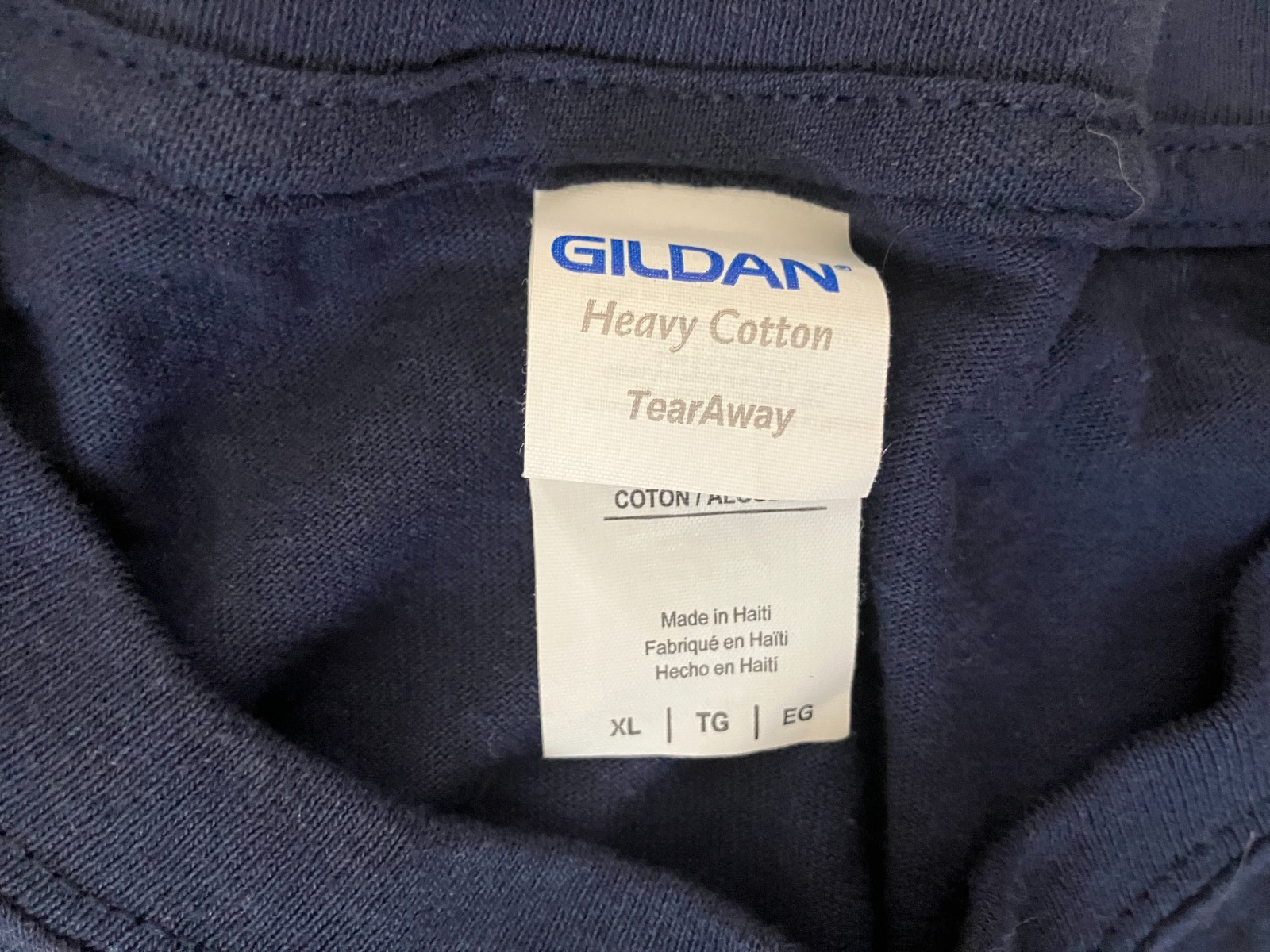 Gildan Cleveland Men's XL T-shirt Navy Blue image 3