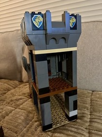 LEGO DUPLO Knight Castle 4777 &ndash; Excellent &ndash; Near Complete w/ Figures & Weapons