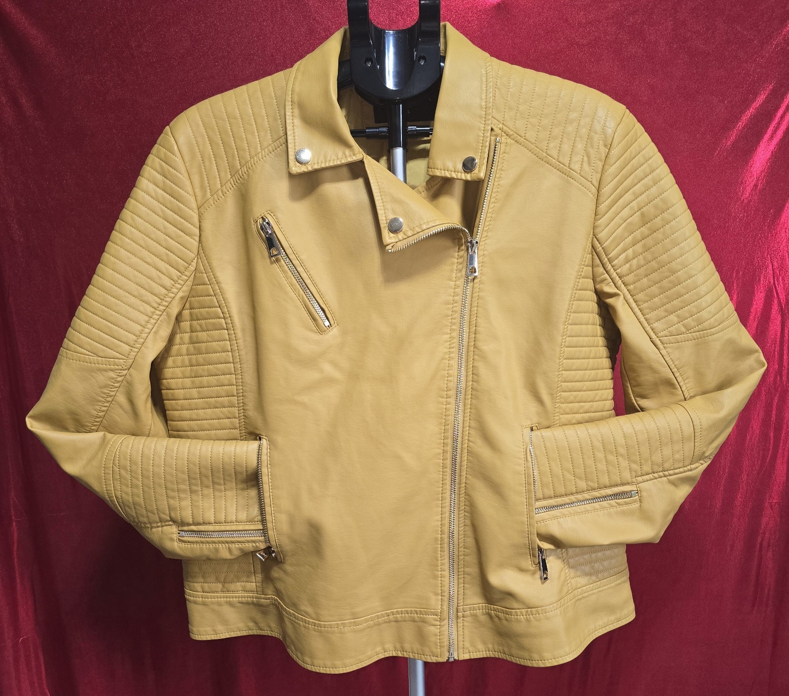BELLIVERA 100% Polyurethane Shell Jacket - image 1