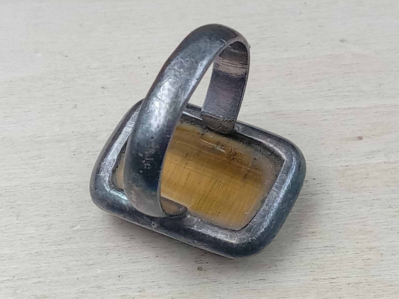 Sterling Silver Ring w. Rectangular Cabochon Tige… - image 7