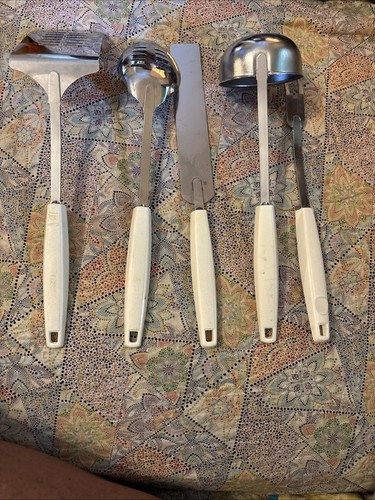 Ekco Set/5 Cucchiai a Fessura Mestolo Forchetta Scanalata e Spatola Ghiaccio Verde/Bianco Vintage - Foto 9 di 9