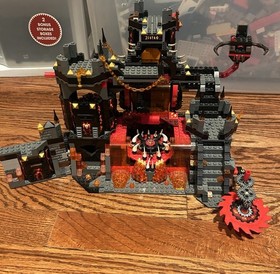 HUGE LEGO Nexo Knights Lot w/ minifigs, mechs, magma temple, see description