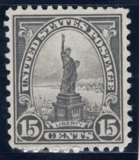 SC#696, 1931--15c Statue of Liberty, Perf. 11x10.5, M/NH