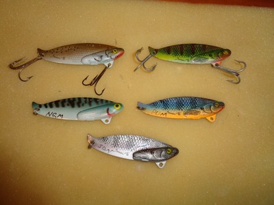 5 Vintage Heddon large SONAR Lures #435, 3-3/4'' long, some are salesmen samples