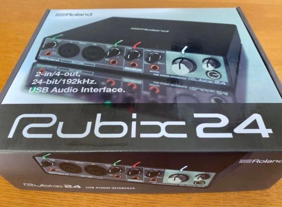 Roland Rubix24 Audio Interface 2-In 4-Out Usb Black Instrument Cable Combo