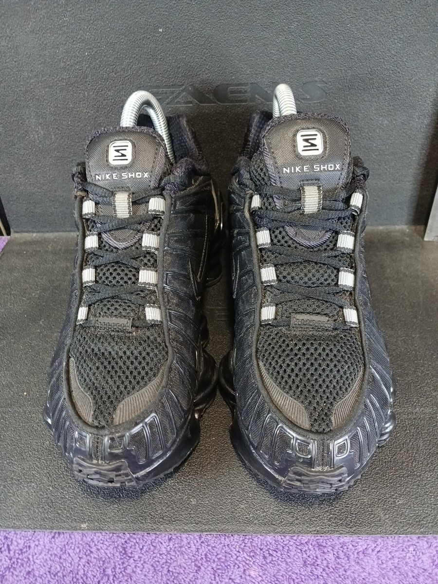 NIKE SHOX TL Triple Black (RARE) US sz. 4 (BV1127-001) PRE NIKE SHOX TL Triple Black (RARE) US sz. 4 (BV1127-001) PRE