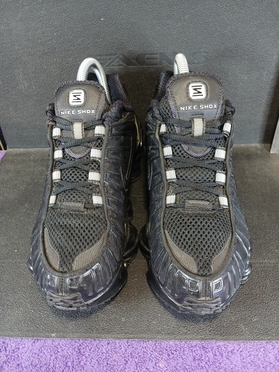 NIKE SHOX TL Triple Black (RARE) US sz. 4 (BV1127-001) PRE-OWNED image 2