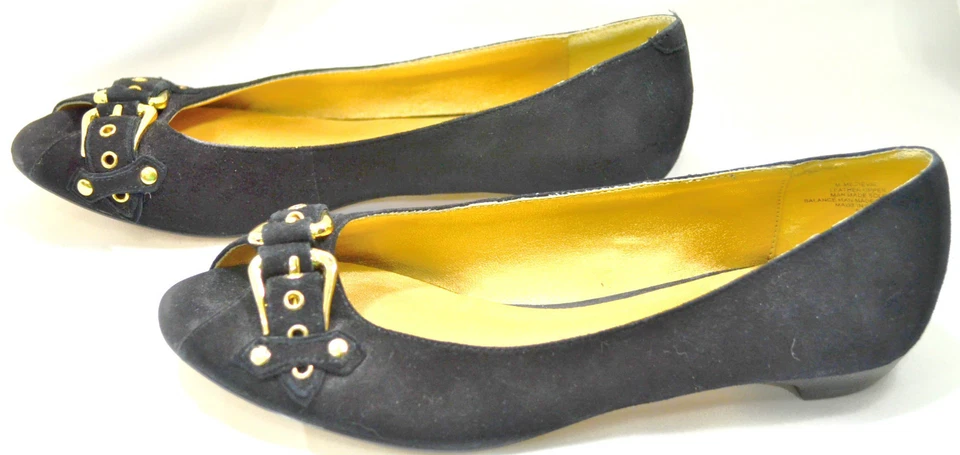 Sapatos de balé Nine West medieval camurça preta peep open toe fivela dourada 6M - Imagem 3 de 4