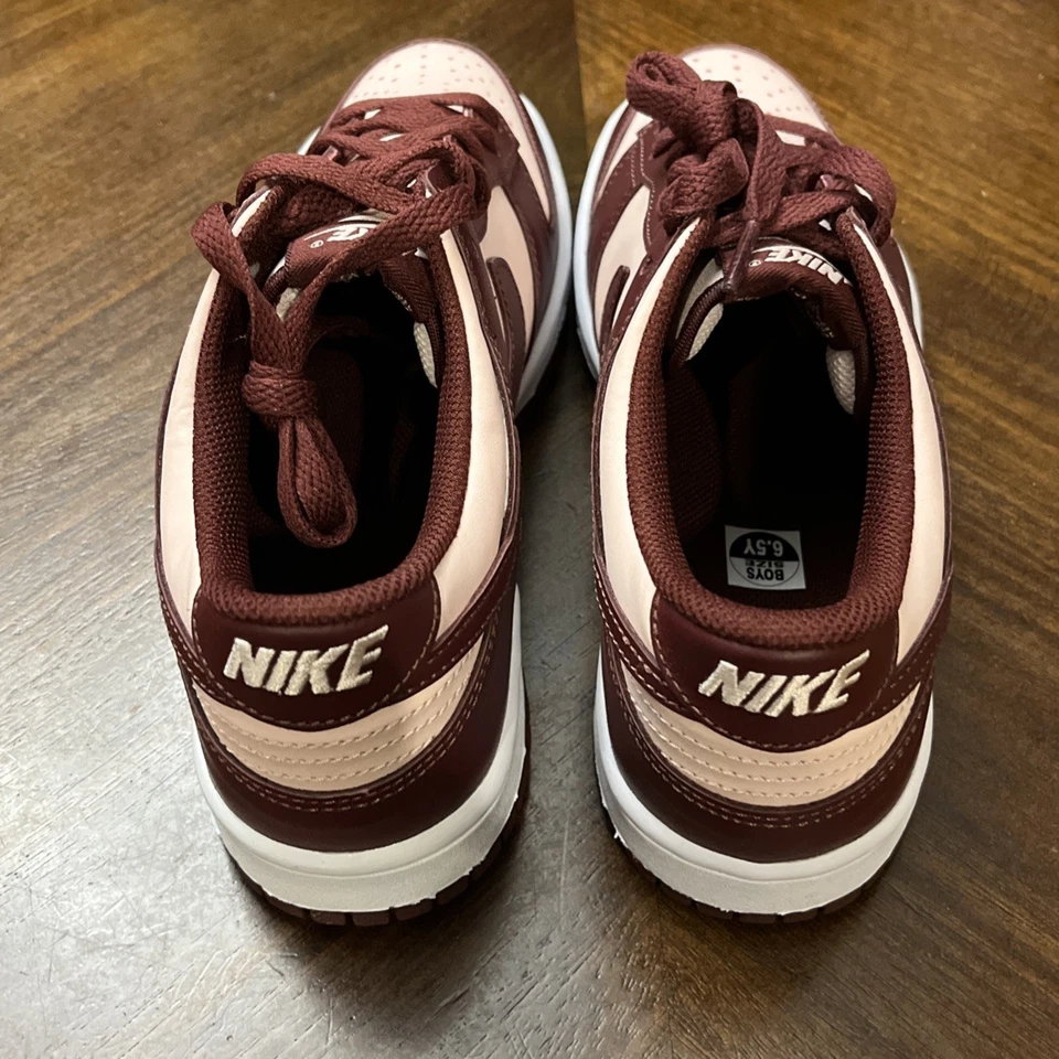 Tamanho 6Y, WMNS 7.5, EU 38.5 Nike Dunk Low Dark Team Red/Dark Team Red FB9109 600 - Imagem 2 de 4