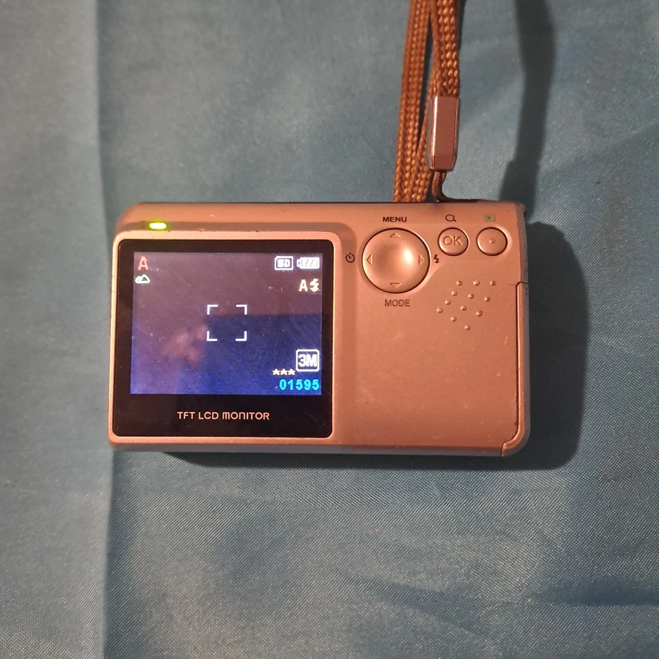 Digital Camera Premier, DS-5057. 5.0 Mega Pixels. tested & working memory card - Image 2 of 4