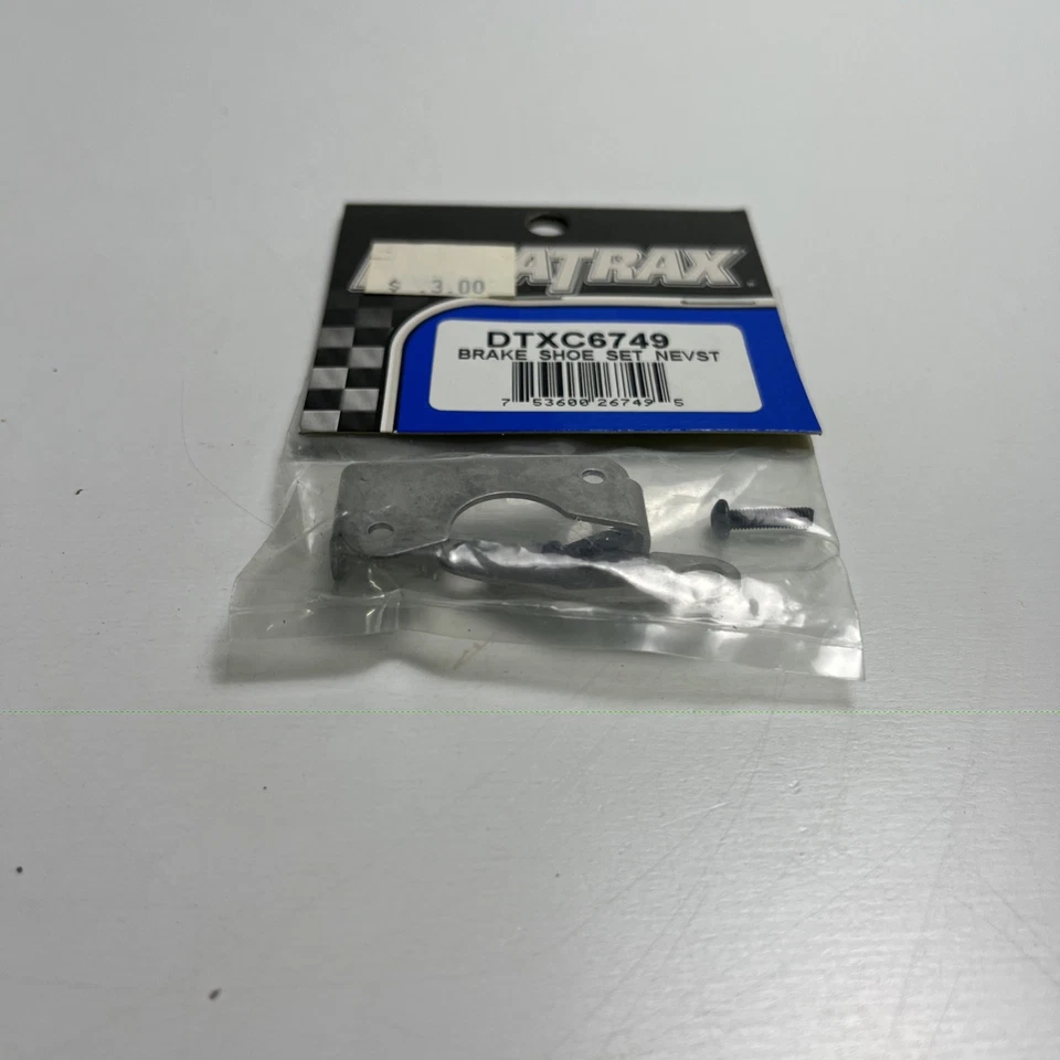 Duratrax Brake Shoe Set Nevst DTXC6749 NOS - Image 2 of 4