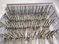 Grande Lotto Marklin pali catenaria  lampioni e varie  Valore 300 euro