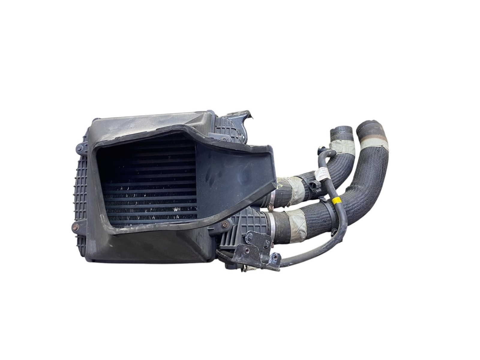2017-2024 MASERATI LEVANTE M161 3.0l Awd Front RH Turbo Intercooler /Duct Shroud