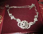Lovely vintage Art Deco silvertone marcasite floral design necklace