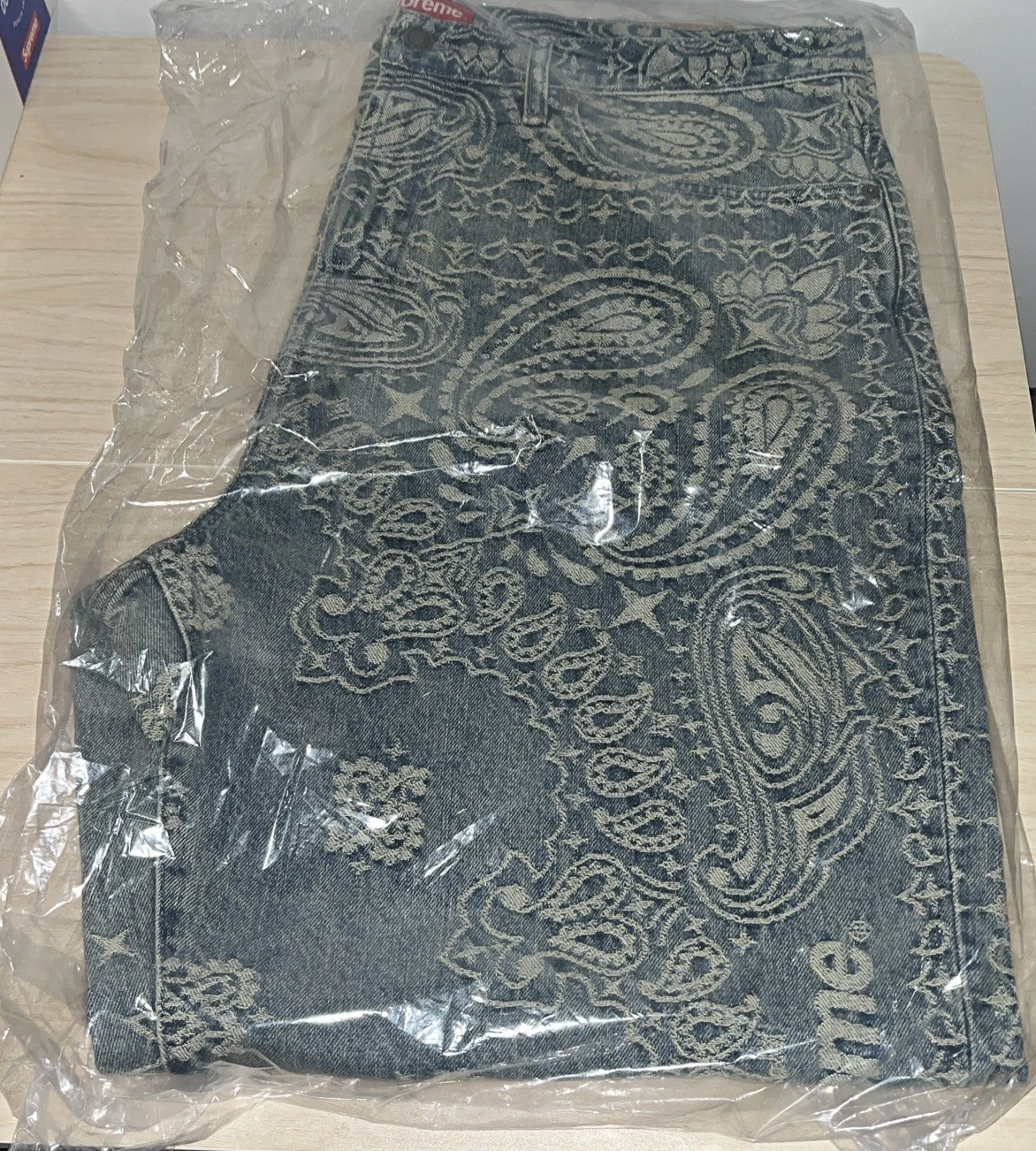 TAILLE 36   JEAN BAGGY JACQUARD BANDANA SUPRÊME (DENIM) *EN MAIN PRÊT À EXPÉDIER*