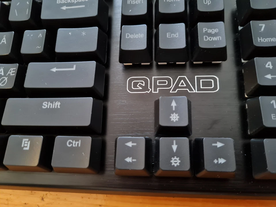 QPAD MK-30, Pro Gaming Keyboard, skandinavisches Layout (nordic) - Bild 2 von 4