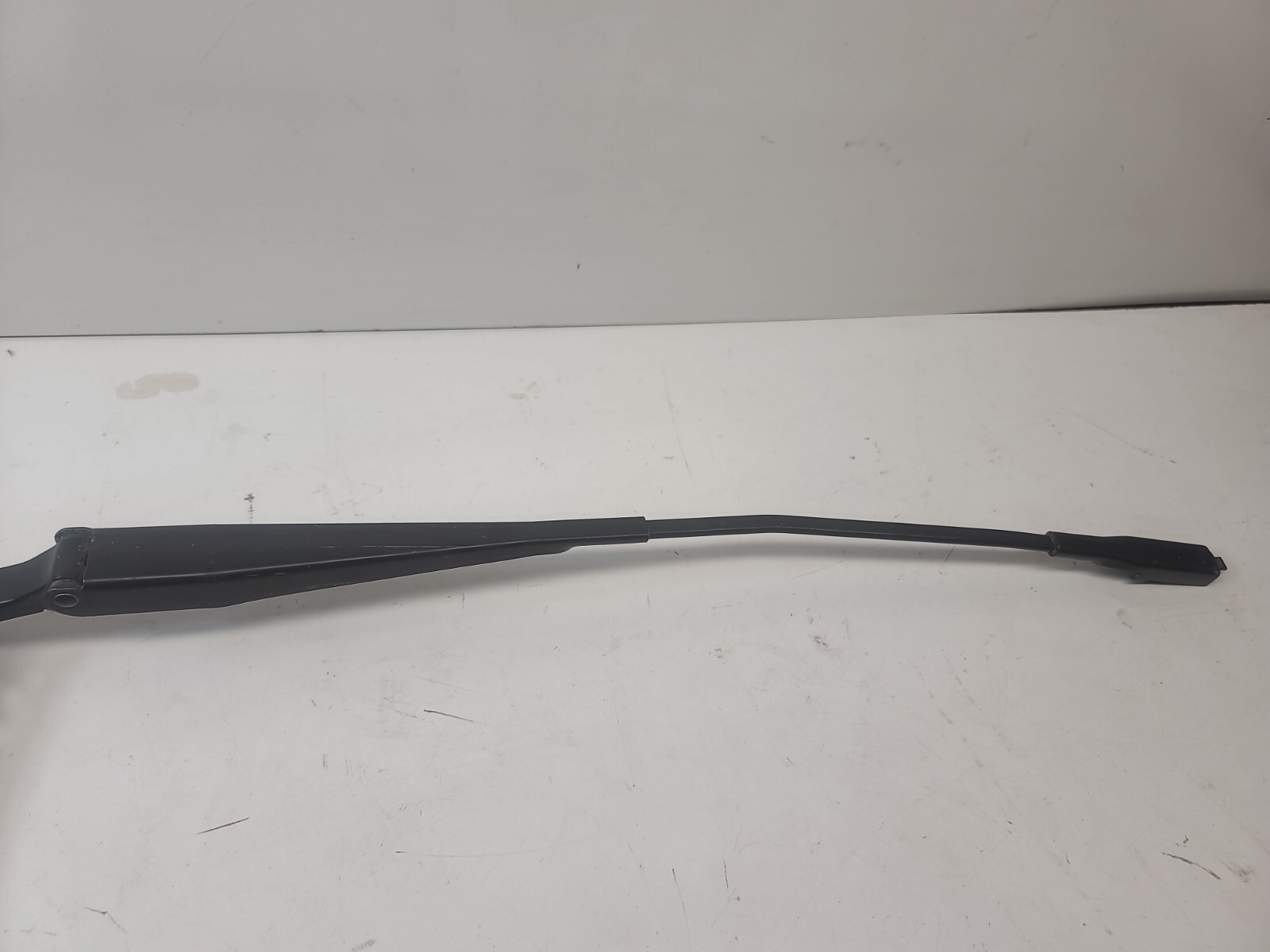 06-10 MERCEDES ML , GL CLASS FRONT LEFT WINDSHIELD WIPER ARM OEM 