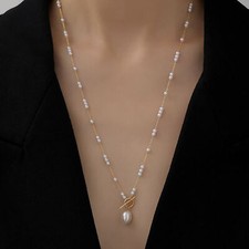 Collar de cadena con dije de perlas de agua dulce de aleación para mujer
