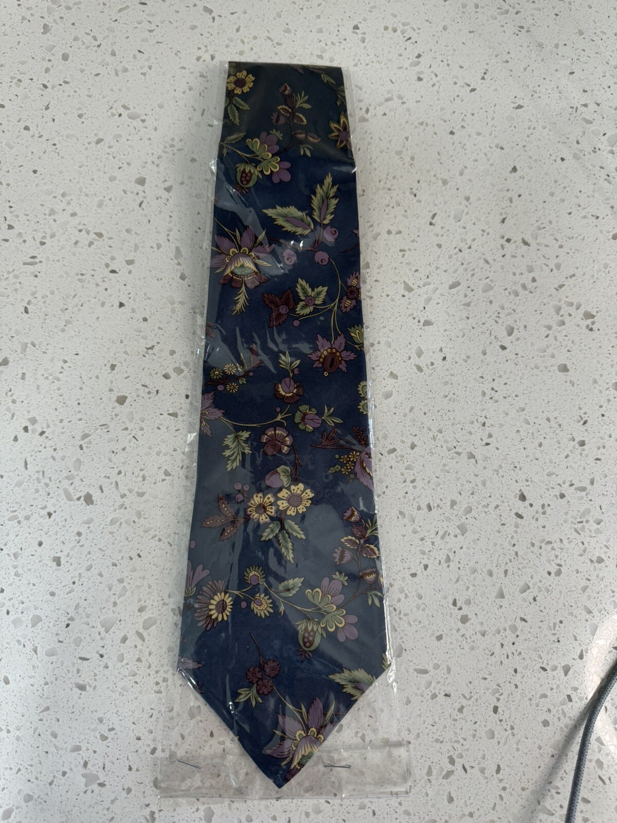 Picture 3 of 4
