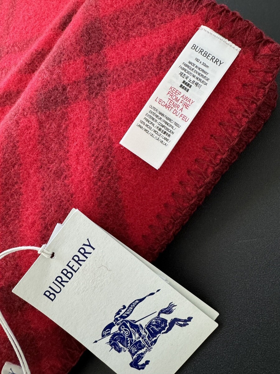 Burberry バーバリー 馬上騎士モチーフ フリンジ スカーフ バーバリー“馬上の騎士”着想「Bシールド」モチーフ入りスカーフ