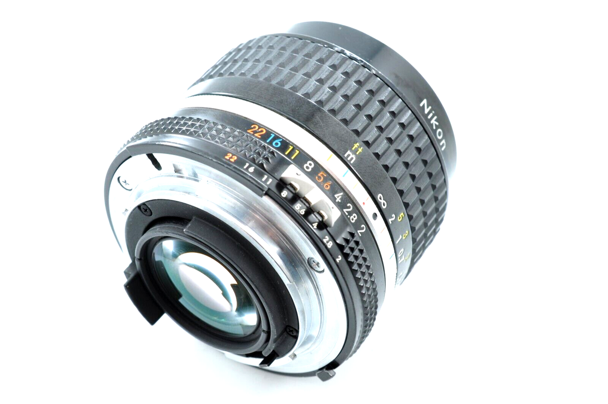 Excellent+] Nikon Ai-s Nikkor 24mm f/2 MF Wide Angle Lens