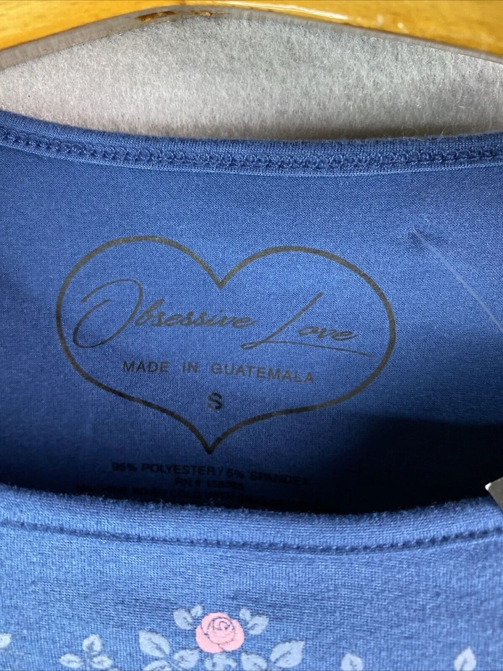 Camiseta Rue21 Niña Talla Pequeña Obsessive Love Camisa Camiseta Alas Religiosas Nueva Con Etiquetas Foto 3 de 4