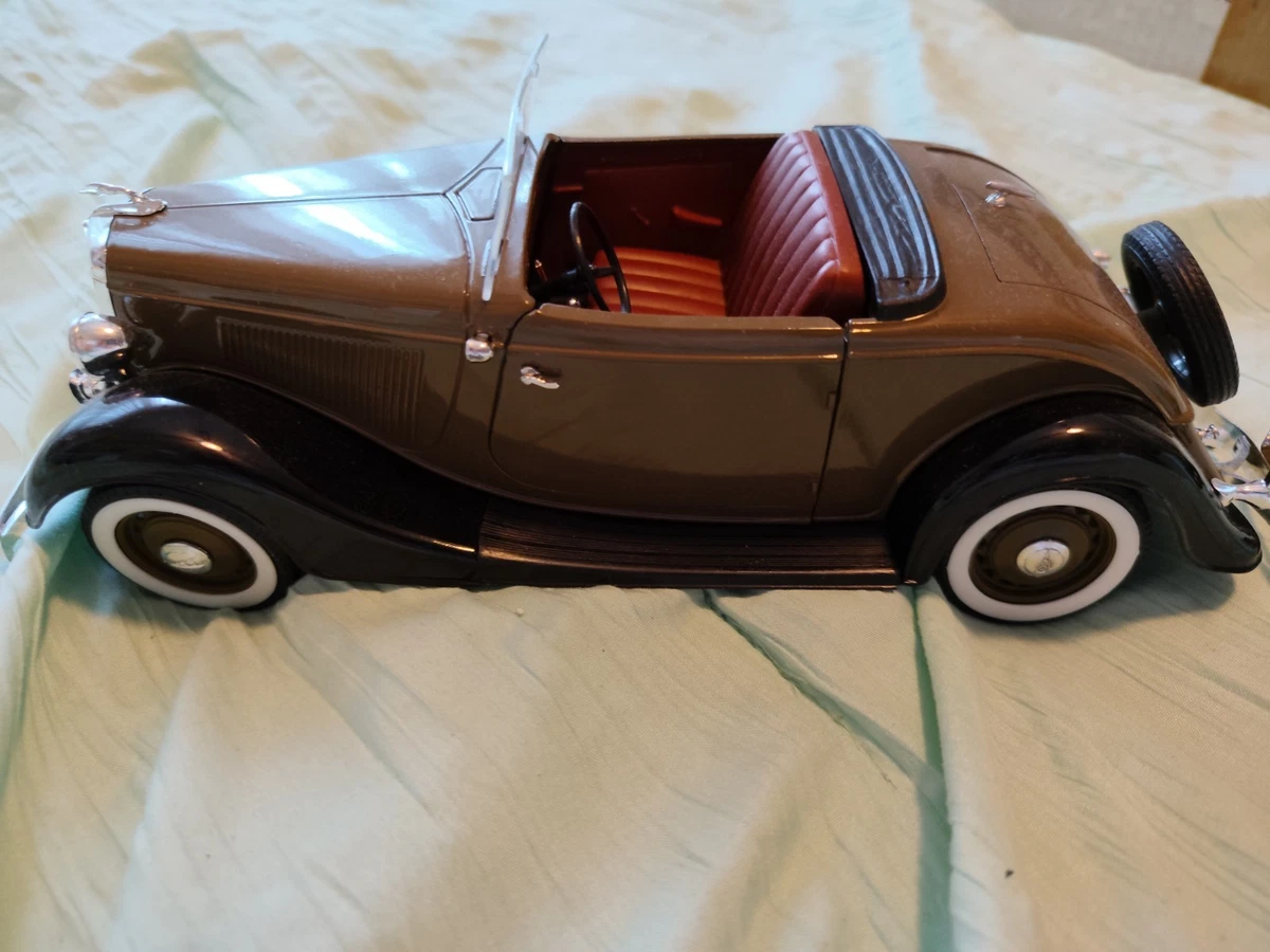 Ford 1934 Vehicle Year Contemporary Manufacture Diecast Cars