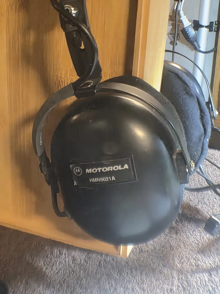 Motorola HMN9021A Microphone ~ Jedi EMS Over Ear Headset - Image 2 of 4
