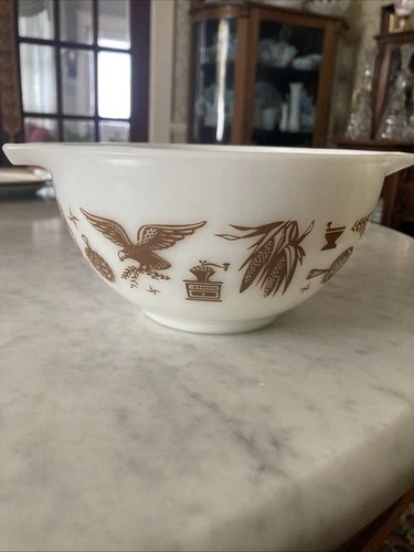 Vintage Pyrex 441 Early American Cinderella Handled Bowl (1-1/2 Pint)